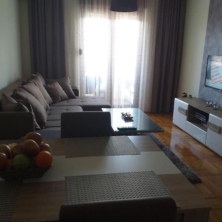 Aphrodite Apartment 포드고리차 외부 사진