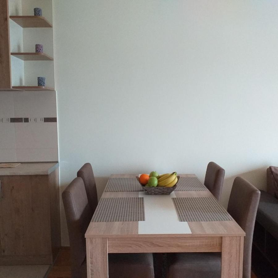 Aphrodite Apartment 포드고리차 외부 사진